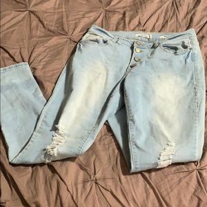 Wild blue distressed skinny crop jeans